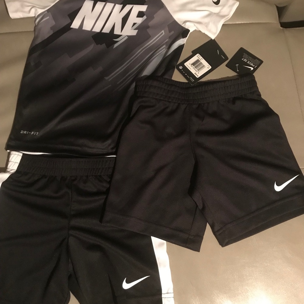 Boys 4T Nike outfit